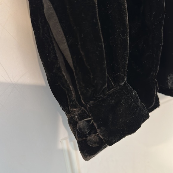 Paige Tamar Velvet Top - Medium - Picture 4 of 6